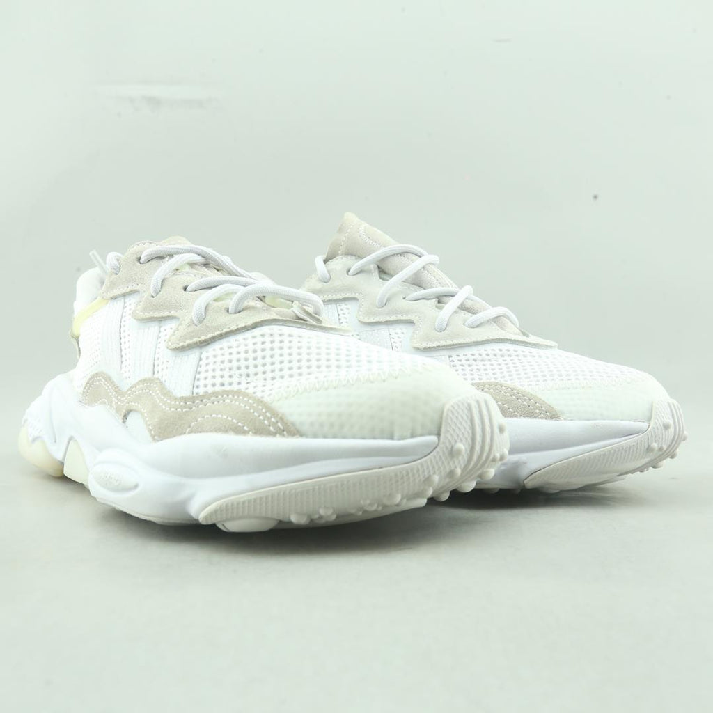 ADIDAS  OZWEEGO