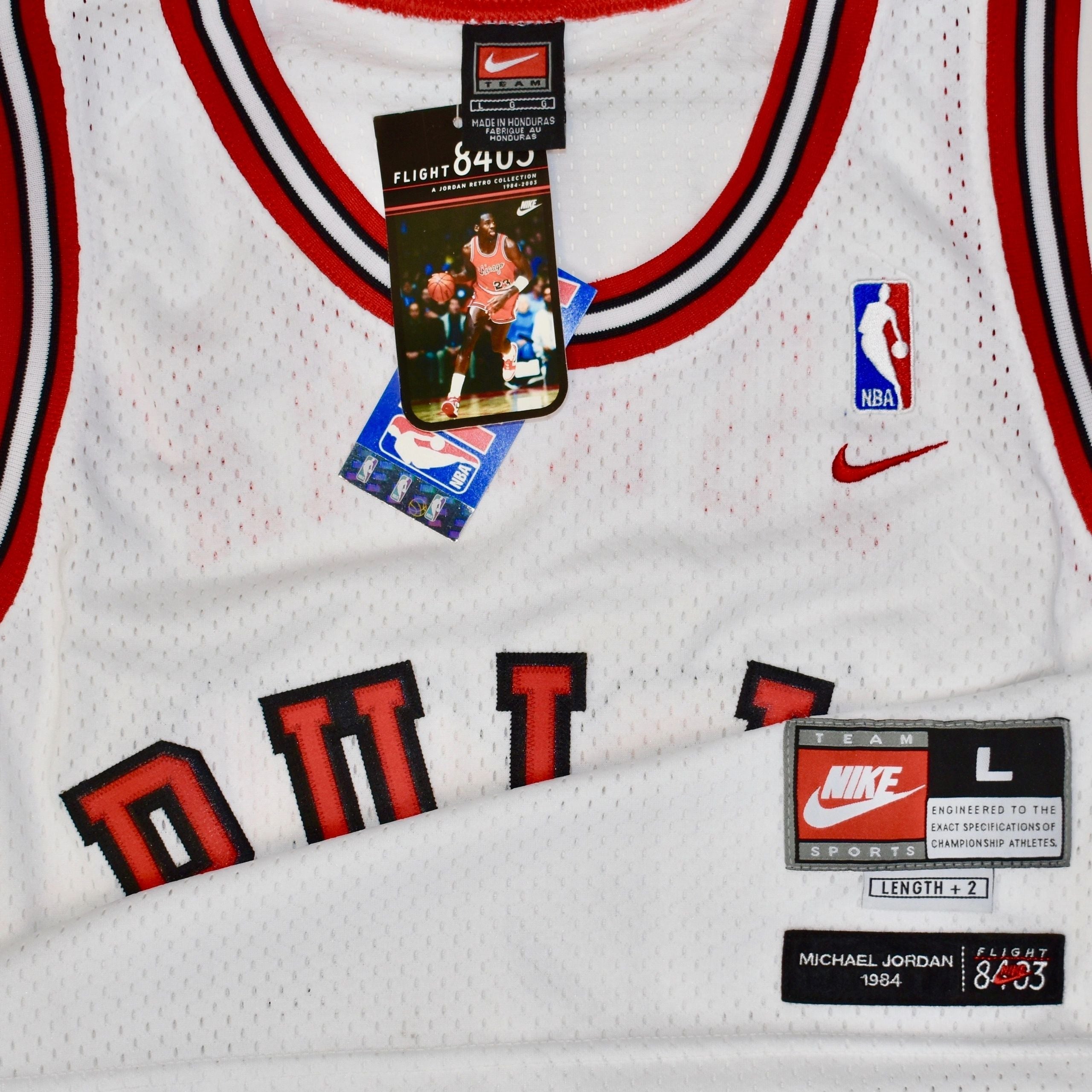 Chicago Bulls Michael Jordan Nike Rewind Home Rookie Jersey: NEW