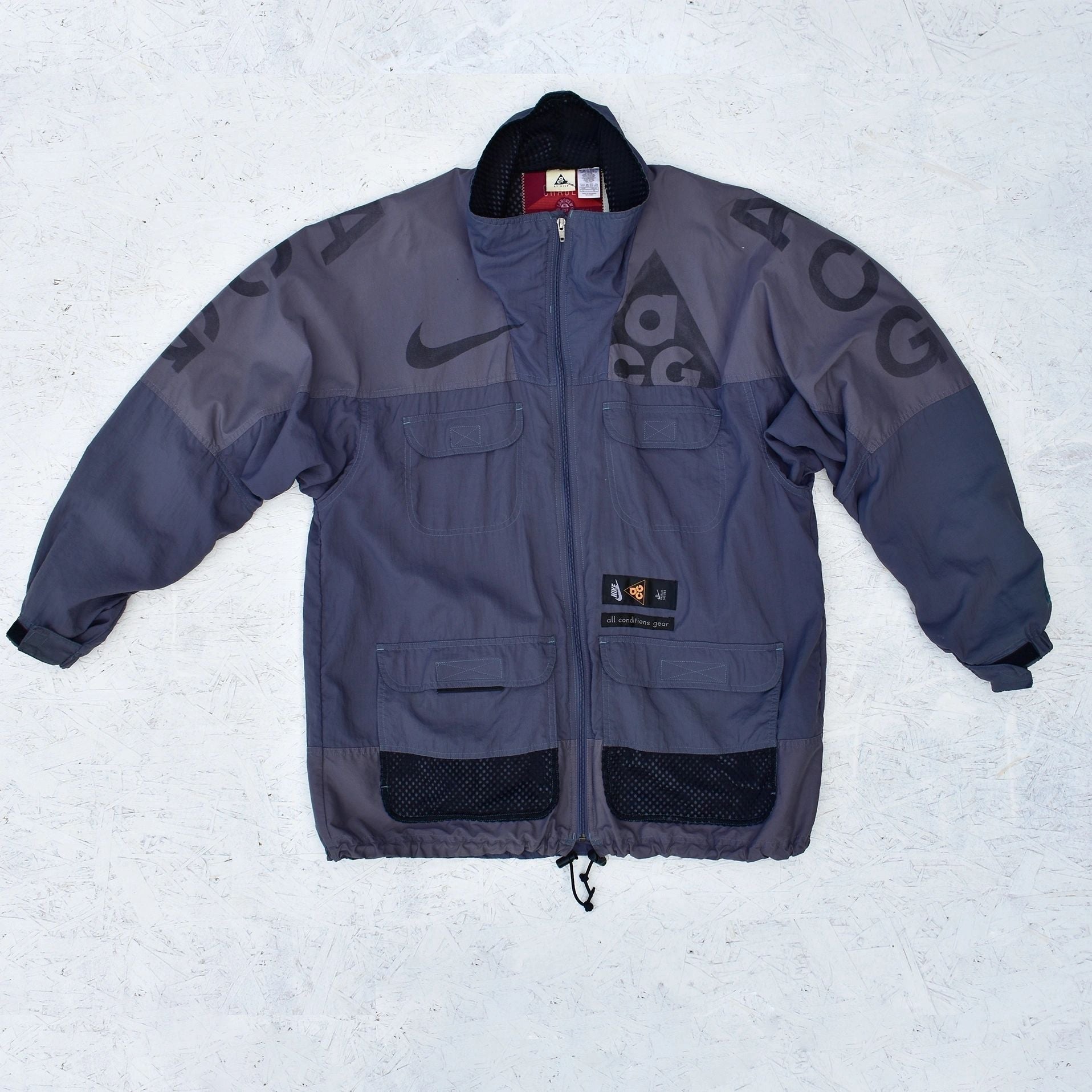 1/1 Nike ACG 90's Nylon & Mesh Oversized Jacket Size Large