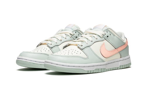 DUNK LOW WMNS"Barely Green" DD1503 104