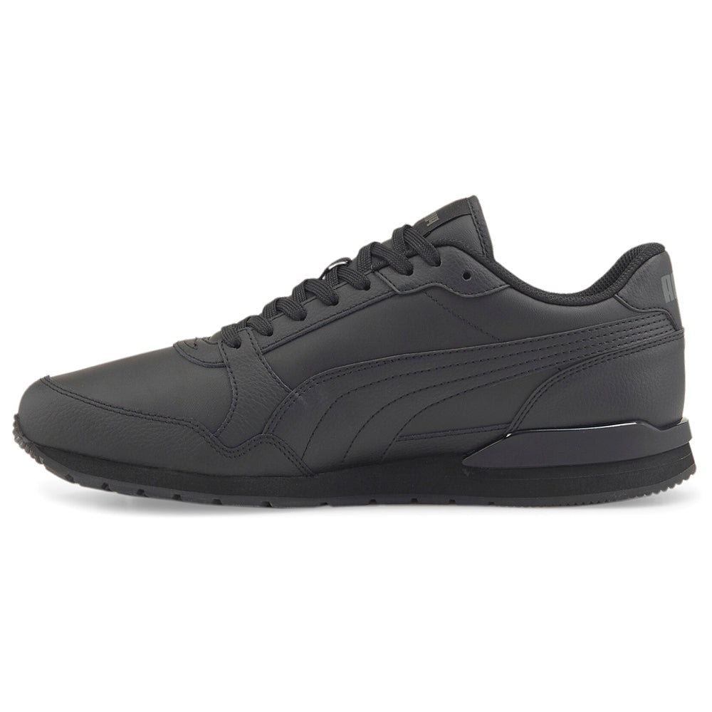 ST Runner V3 Lace Up Sneakers