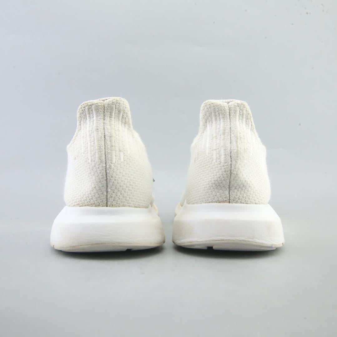 ADIDAS  SWIFT RUN