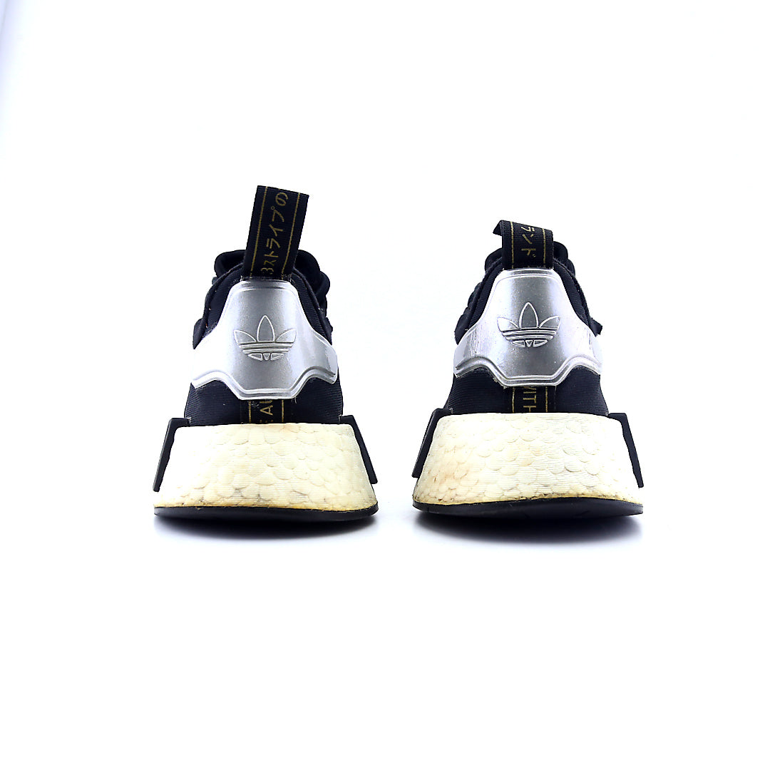 ADIDAS  NMD_R1