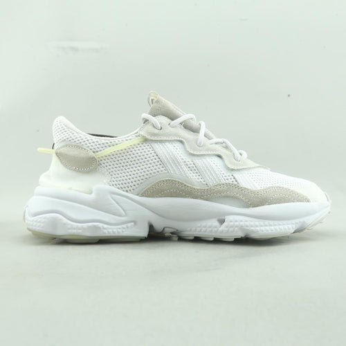 ADIDAS  OZWEEGO