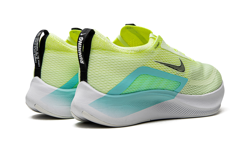 ZOOM FLY 4 MNS WMNS CT2401 700