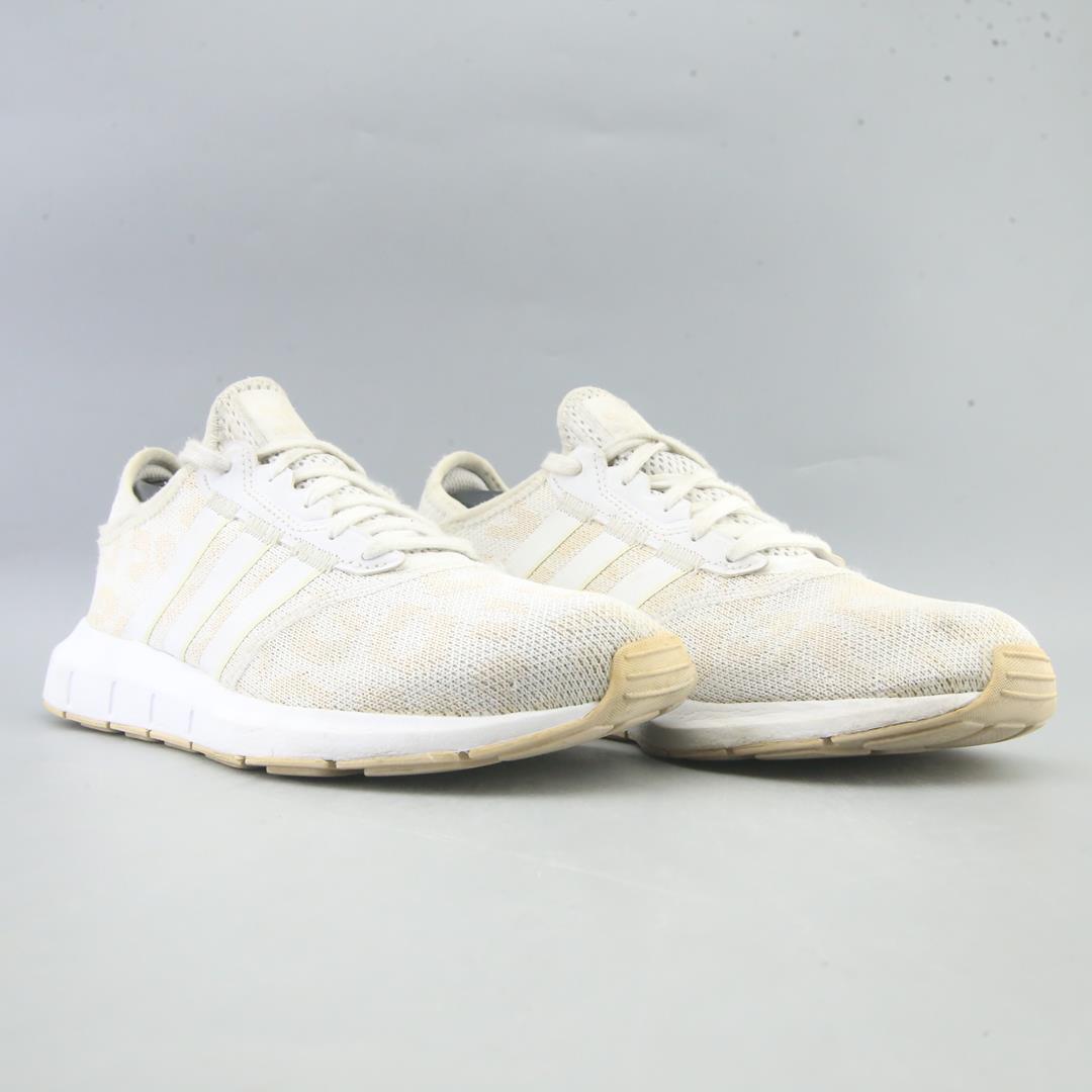 ADIDAS  SWIFT RUN X