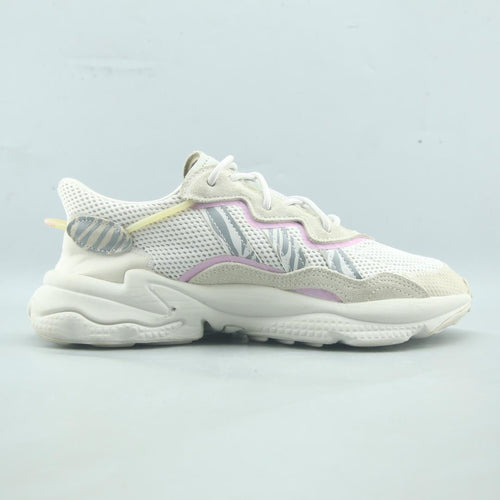 ADIDAS  OZWEEGO